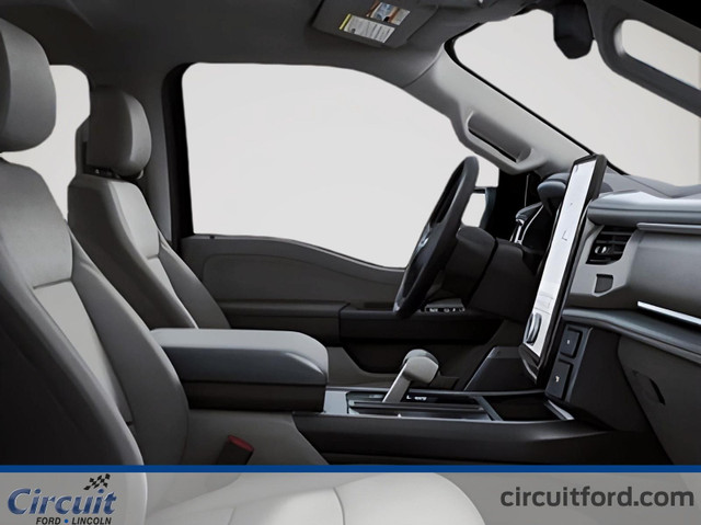 FORD F-150 LIGHTNING FLASH 2025 in Cars & Trucks in City of Montréal - Image 4