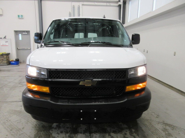  2020 Chevrolet Express 3500 3500 EXTENDED, 6.0L, A/C, PW, PL, C in Cars & Trucks in Ottawa - Image 3