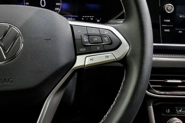 2024 Volkswagen Taos Comfortline • SUNROOF • HEATED SEATS in Cars & Trucks in Ottawa - Image 19