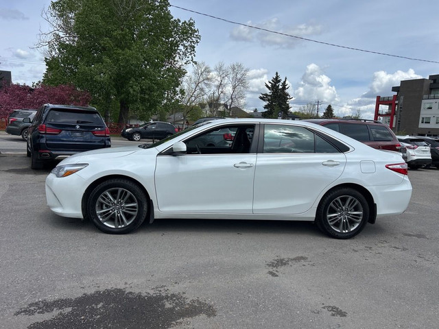 2017 Toyota Camry SE in Cars & Trucks in Calgary - Image 3