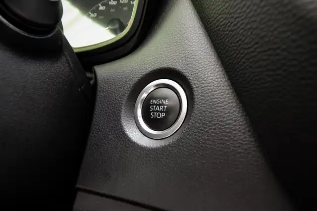 2024 Toyota Corolla LE - Heated Seats - Apple CarPlay dans Autos et camions dans Ottawa - Image 18