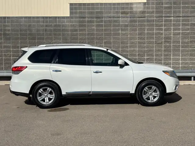 2014 Nissan Pathfinder 4WD 4dr S |BIG SUMMER BLOWOUT! in Cars & Trucks in Calgary - Image 7