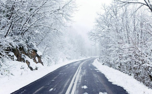 Winter driving_winter road
