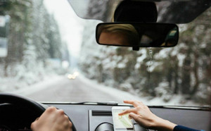 5 choses à vérifier avant votre prochain road trip cet hiver