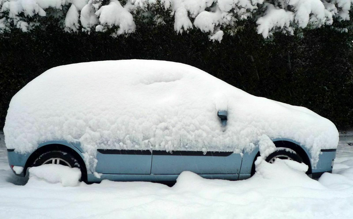 Quelles sont les dix choses à avoir dans sa voiture en hiver