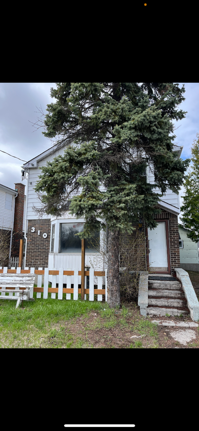 310 Riverside Dr. #2 - upper unit, 2 bed, 1 bath, new paint, fridge, stove, walk to killer’s crossin...