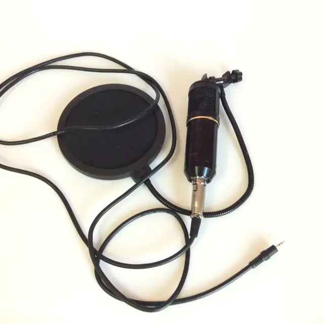 Zingyou Condenser Microphone Bundle, BM-800 Mic in Pro Audio & Recording Equipment in Mississauga / Peel Region - Image 2