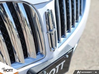 Loaded with luxury features including heated and ventilated leather seats, panoramic Vista Roof, nav... (image 8)