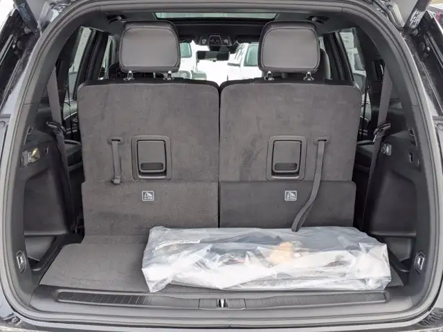 2025 Jeep Grand Cherokee L Limited * - Dual-Pane Sunroof in Cars & Trucks in Calgary - Image 33
