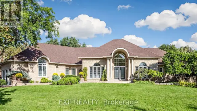 3+2 Bedroom Bungalow for Sale | 1-Acre Lot & Pool