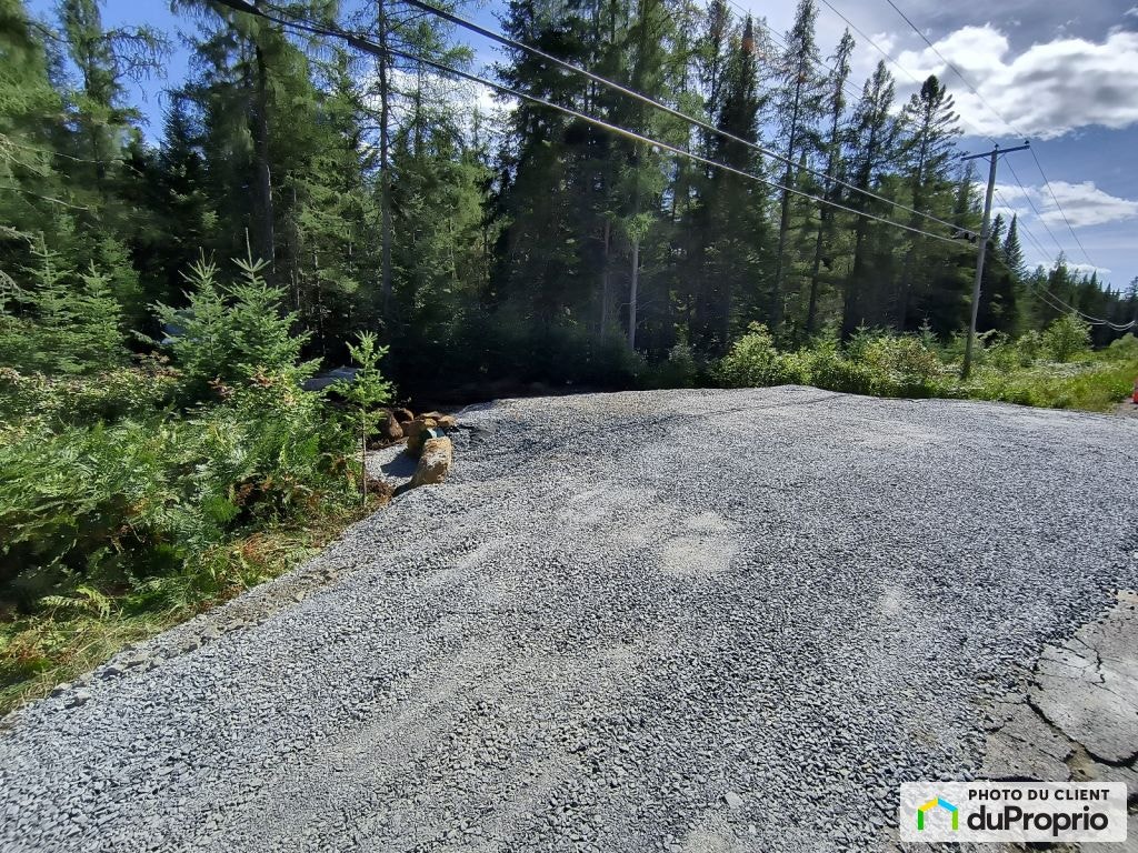 $839,000 - Per acre - Industrial lot - Ste-Lucie-Des-Laurentides — photo 1