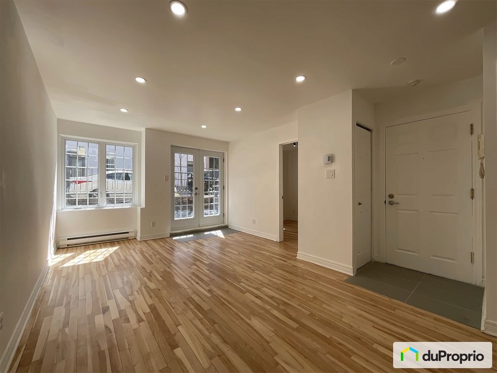 $329,000 - Condominium in Ville-Marie (downtown, old Mtl) — photo 2