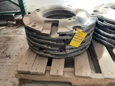 CNH WEIGHTS SET OF 6 - 90 POUNDS EACH STOCK# A101114 6 - 90 LB WEIGHTS PART# 82985522 FOR FARMALL A...