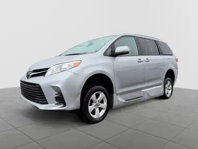 The exceptional, highly accessible, and dependable 2020 Toyota Sienna LE 3.5L V6 Mobility Van featur...