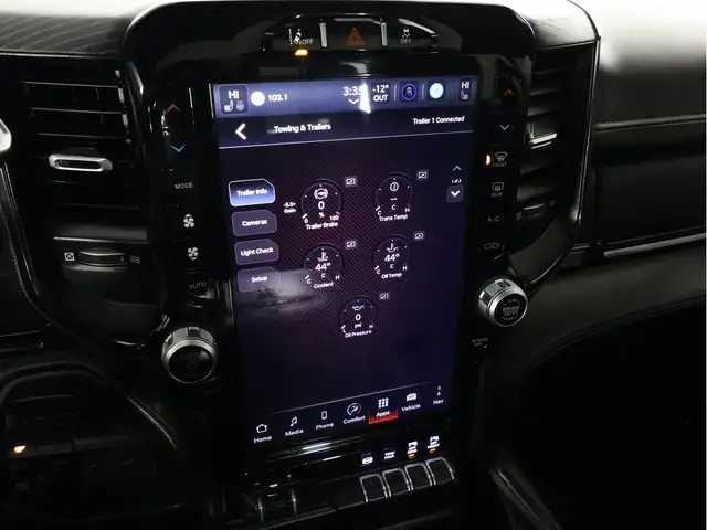 2023 Ram 3500 CREW CAB NIGHT EDITION | POWER SUNROOF | 4X4 in Cars & Trucks in Calgary - Image 19