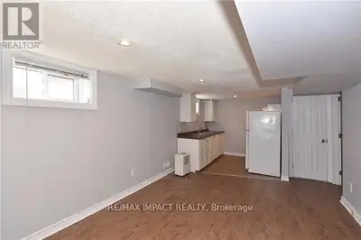 93 PARK ROAD S Oshawa (Vanier), Ontario
