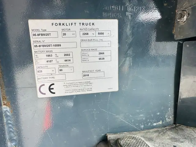 2018 Toyota 5000lbs Cap Electric OUTDOOR FORKLIFT 3 stage side-s in Heavy Equipment in Mississauga / Peel Region - Image 8