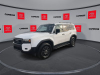 Sunroof, Power Liftgate, Cooled Seats, 360 Camera, Hybrid! Whether you're conquering rugged trails o... (image 3)