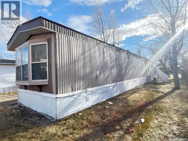 Cypress Mobile Home Park Maple Creek, Saskatchewan in Houses for Sale in Swift Current - Image 4