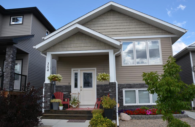 Lower level 700 sq Ft 2 bedroom, 1 bathroom suite in Evergreen.This lower level features an open flo...