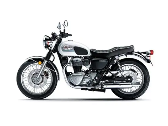 2026 Kawasaki W800 in Street, Cruisers & Choppers in Guelph - Image 4