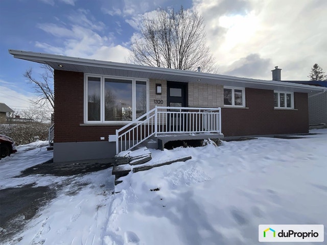$499,000 - Bungalow for sale in Sherbrooke (Mont-Bellevue) — photo 1