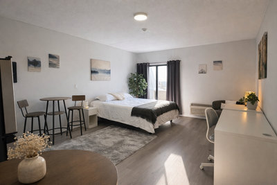 Studio Apartment at 2360 Princess St Looking for a stylish and modern place to call home? Kingston C...