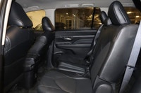 This Toyota Grand Highlander Hybrid has a strong Gas/Electric I-4 2.5 L/152 engine powering this Var... (image 9)