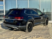 * 4MOTION All-Wheel Drive (AWD) * 20-inch alloy wheels * LED headlights, fog lights, DRLs * Wood tri... (image 2)