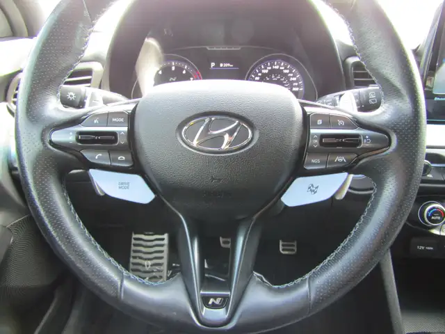 2022 Hyundai Veloster N N POWER 2.0L Turbo / Tech / Carplay / Na in Cars & Trucks in Calgary - Image 25