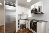 Renovated bachelor, Church and Wellesley - ID 2387