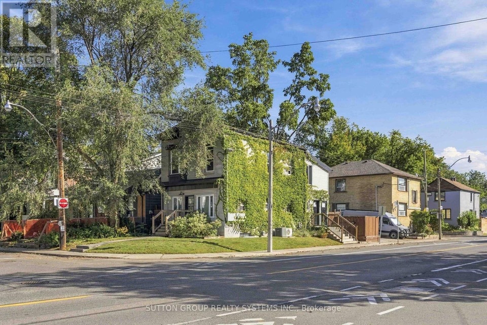 LOWER - 103 ASHDALE AVENUE Toronto (Greenwood-Coxwell), Ontario 2