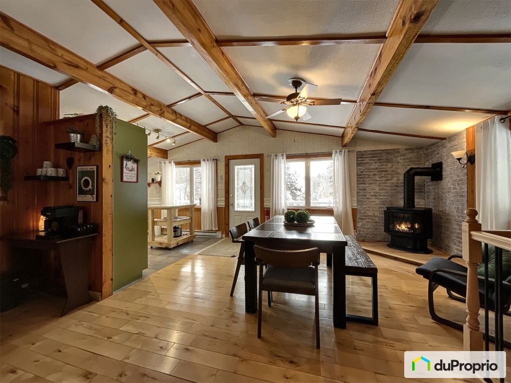 $465,000 - Raised Bungalow for sale in St-Adolphe-D'Howard — photo 2