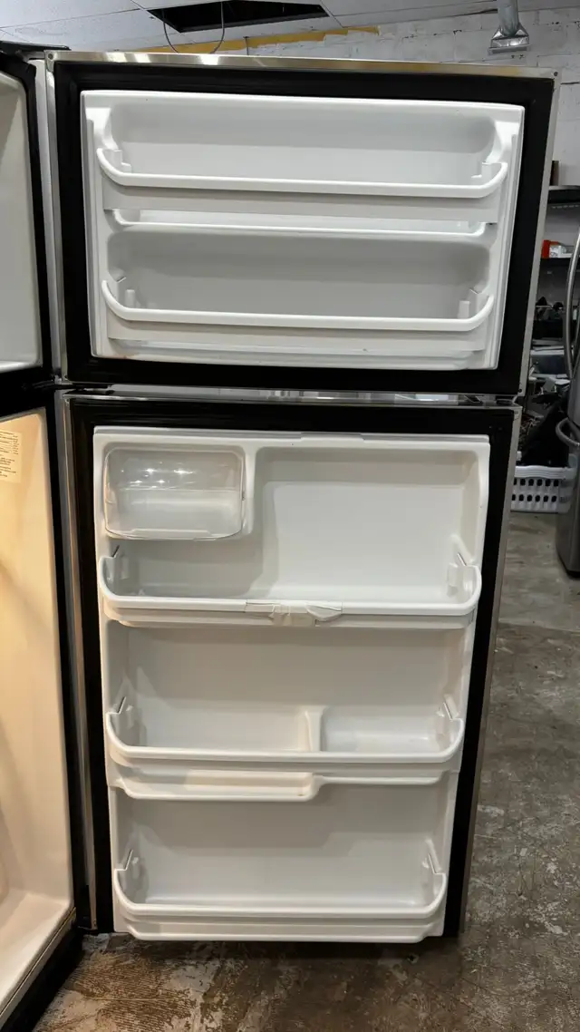 Frigidaire 30” Top Freezer Refrigerator30 Days Warranty in Refrigerators in Kitchener / Waterloo - Image 4