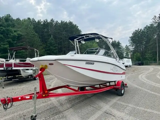 2010 19' RINKER MTX BOWRIDER WAKEBOARD BOAT in Powerboats & Motorboats in Peterborough - Image 7