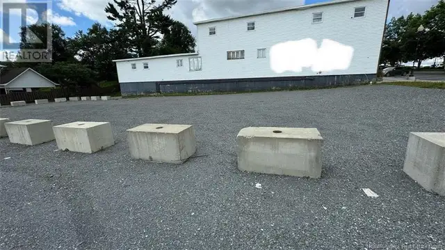 123 Broadway Boulevard Grand-Sault/Grand Falls, New Brunswick in Land for Sale in Edmundston - Image 3