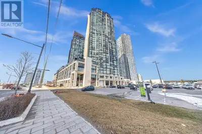 Welcome to the Heart of Vaughan! This bright and airy 1 bedroom condo with 2 full bathrooms spans ov...