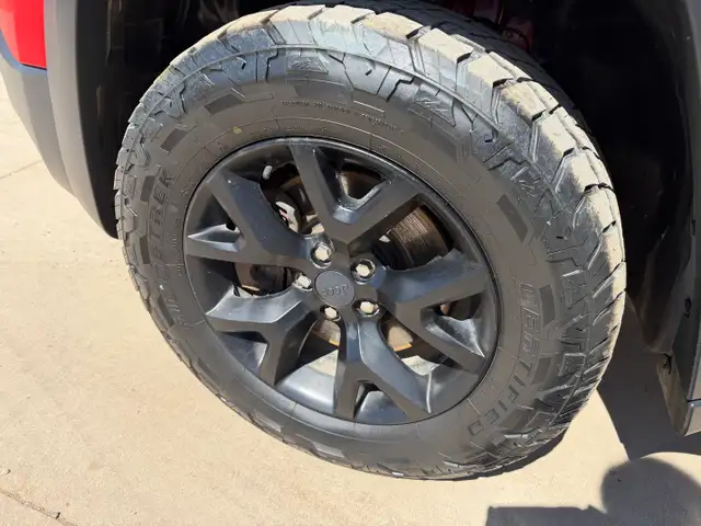 2017 Jeep Cherokee Trailhawk548407657083719682