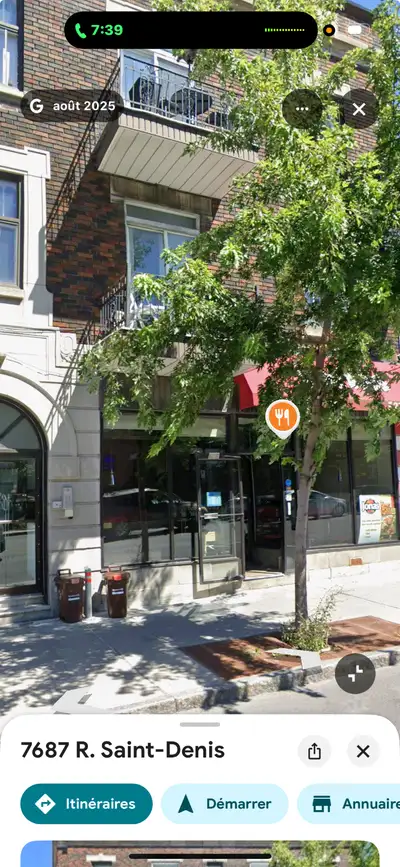 SUPERBE LOCAL SUR ST DENIS COIN VILLERAY ENTIEREMENT RÉNOVÉ, AVEC VITRINE À 8 MINUTES DU MÉTRO JEAN...