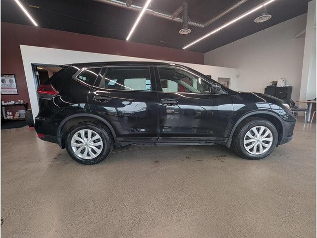 2018 Nissan Rogue in Cars & Trucks in Thunder Bay - Image 2