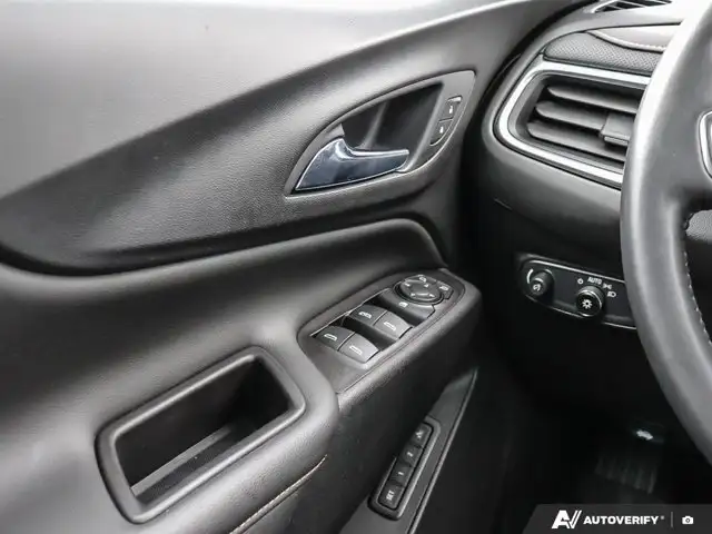 2021 Chevrolet Equinox Premier | No Accidents | Roof Rack in Cars & Trucks in Hamilton - Image 20