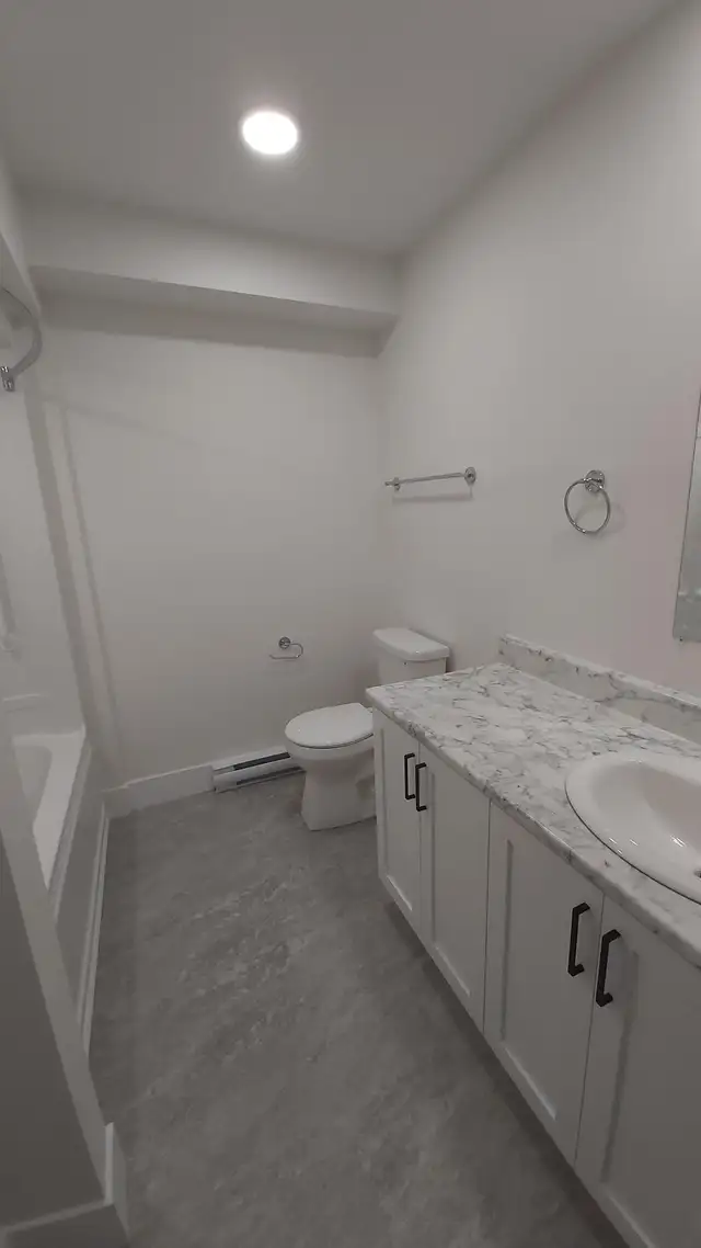 1Bed/1Bath, Uptown Near Shopping/Restaurants, 303-40 Patience Ln in Long Term Rentals in Fredericton - Image 12