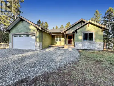 Quality custom new build offering the perfect blend of comfort, style, and location! Situated on a q...