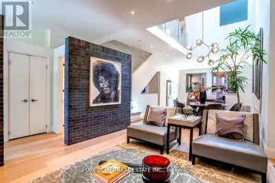 49 BROOKFIELD STREET Toronto (Trinity-Bellwoods), Ontario