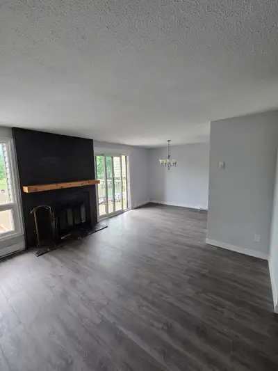 For Rent, 2 Bedroom 2 bath Newly Renovated Condo in Barrhaven