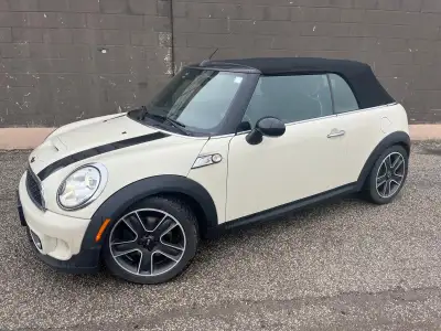 CARFAX VERIFIED - 2012 MINI COOPER S CONVERTIBLE - KEY LESS ENTRY - FULLY LOADED - POWER WINDOW'S -...