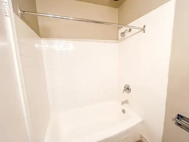 McNab Apartment For Rent | Alex 38 Apartments in Long Term Rentals in Regina - Image 6