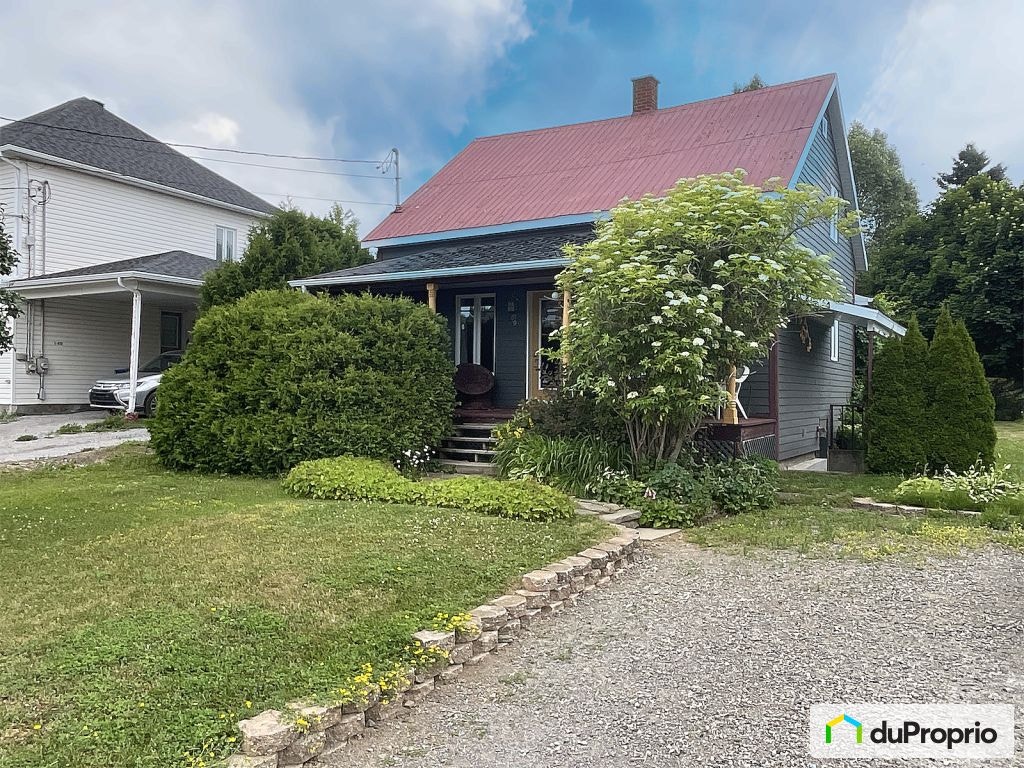 $344,500 - 1 1/2 Storey in Rimouski (Ste-Blandine/Mont-Lebel) — photo 1