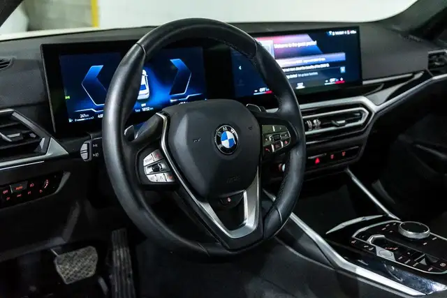 2023 BMW 3 Series 330i xDrive | Groupe Premium | Volant in Cars & Trucks in City of Montréal - Image 15