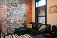 Stunning 4 BD - Perfect Location on Princess St - MAY 2024 in Long Term Rentals in Kingston - Image 4